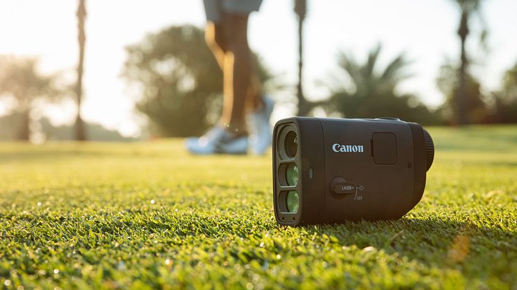 Canon PowerShot GOLF, en flexibel och avancerad laseravståndsmätare för golf med kamerafunktion.