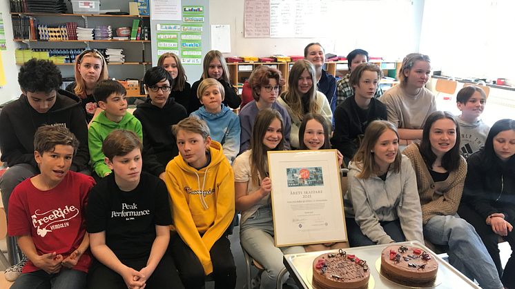 Eleverna i klass 6 A på Brotorpsskolan i Bagarmossen berättade om sin vardag i insamlingen "Mitt liv" och är en av "Årets skaffare" 2021. Foto: Brotorpsskolan