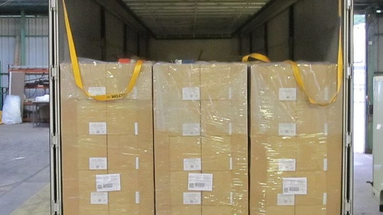 SE 10.17 - Boxes of cigarettes in lorry trailer unit