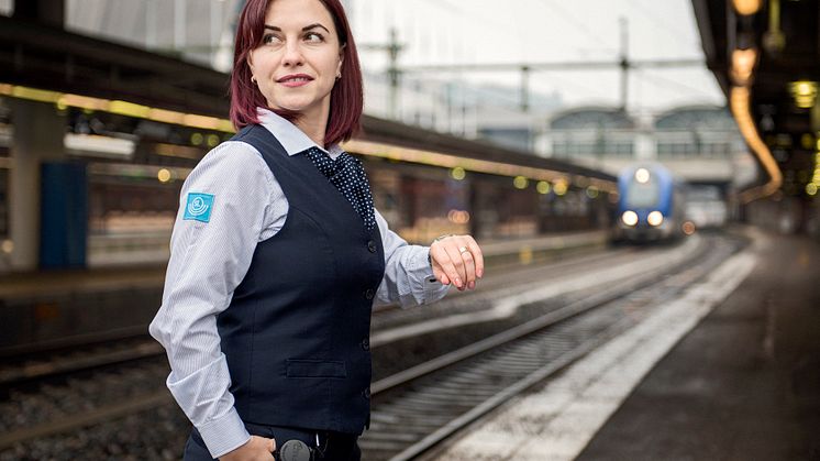 Tågvärd_MTR Pendeltågen_fotograf Viktor Fremling.jpg