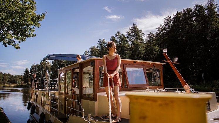 Ideal für die schönsten Wochen des Jahres: Bootsurlaub in Brandenburg. Foto: TMB-Fotoarchiv/Madlen Krippendorf.