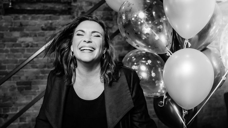 Erfolgsmentorin und Buchautorin Christine Hofmann zeigt in ihrem neuen Werk "Erfolg im Business, Leere in der Seele – Die Schattenseiten der Unternehmensführung" , dass Business und Spiritualität sehr wohl zusammengehören. Bild: Manuela Engelking