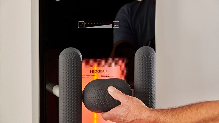 Infrarotpaneel von Repabad mit unsichtbarem Soundsystem