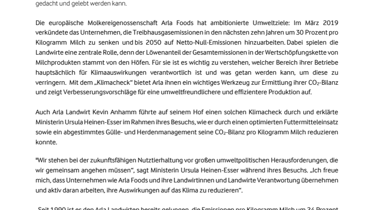 Arla Klimachecks als Wegbereiter der nachhaltigen Landwirtschaft: Ministerin Heinen-Esser zu Besuch auf Arla Hof in Kamp-Lintfort 