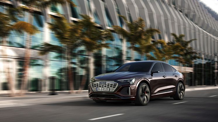 Audi Q8 Sportback e-tron (Madeirabrun)