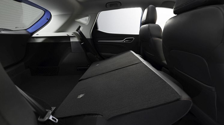 MG-ZS-EV-folded-rear-seats