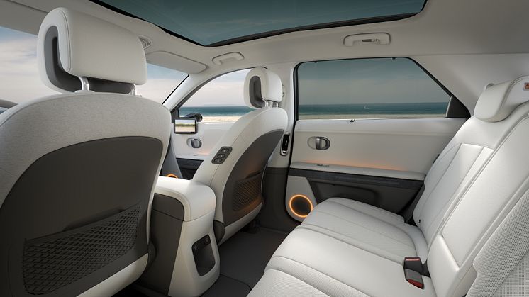 hyundai-ioniq-5-interior-0624-24_jpg_bfc_off.jpg
