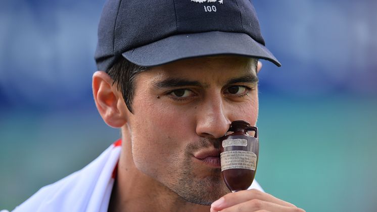 ECB congratulates record-breaker Sir Alastair Cook