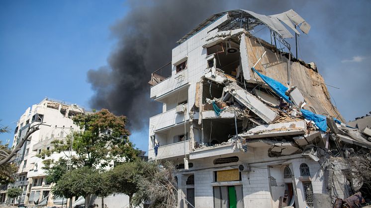 Förstörda byggnader i  Al Remal-området i Gaza. Foto: Marwan Sawwaf/ Alef Multimedia/ Oxfam
