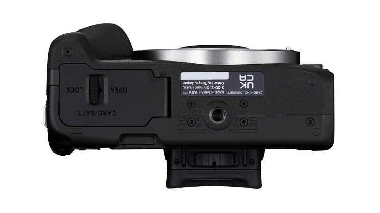 04_EOS R50_Black_Bottom