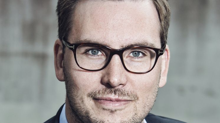 Alexander Westerling, vd Helo AB, presenterar analys för servicemarknad med ny data från Vroom.