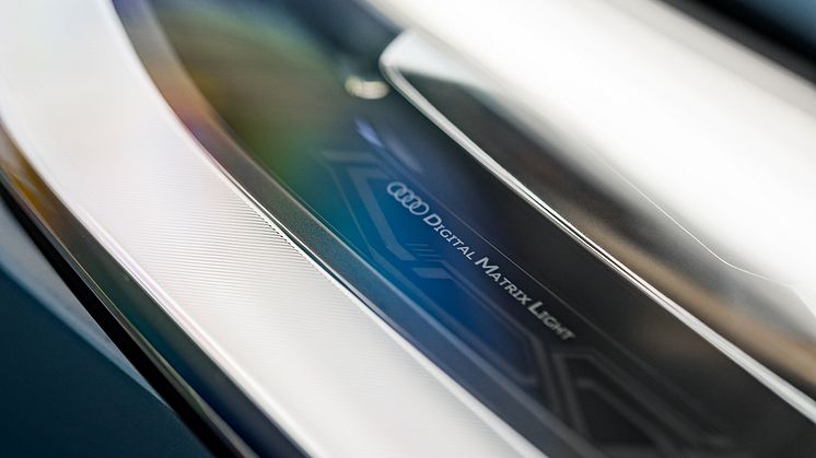 Audi e-tron S Sportback (Plasmablå)