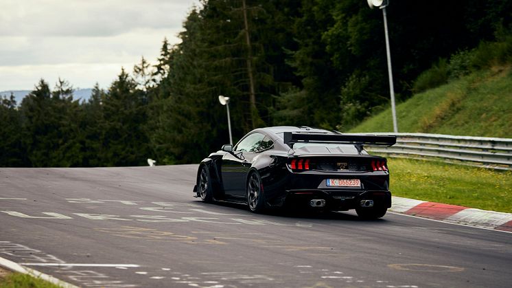 2024Ford_Mustang-GTD_RoadToTheRing_21.jpg