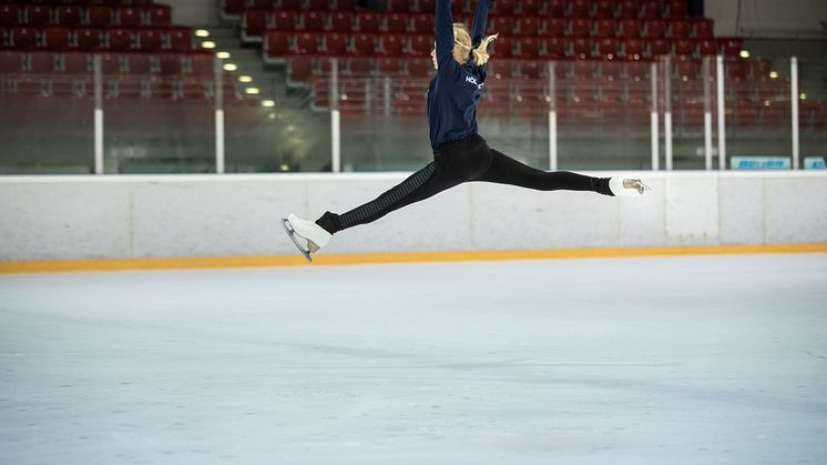 HOLIDAY ON ICE ACADEMY Sommercamp Essen Kama Krejpcio-Schelewski
