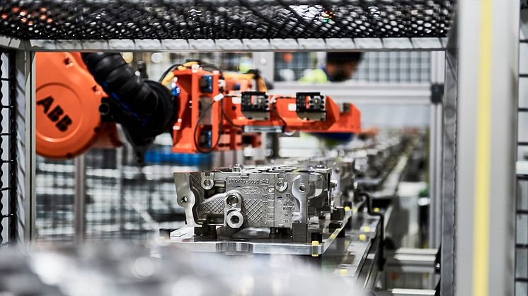 Ford2016_Transit_Dagenham_Plant_22