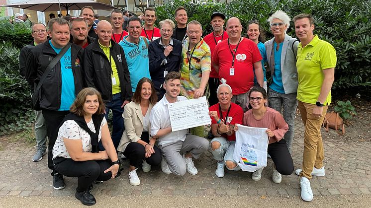Vielfalt beginnt mit Zurich: CSD Frankfurt e.V.  bringt mit Zurich Spende die Parade an den Start