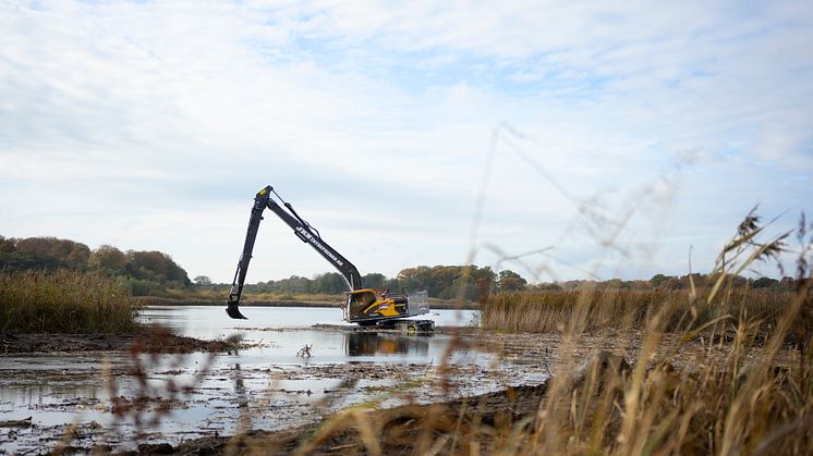 Volvo EC220E LR Big Float i Klosterviken