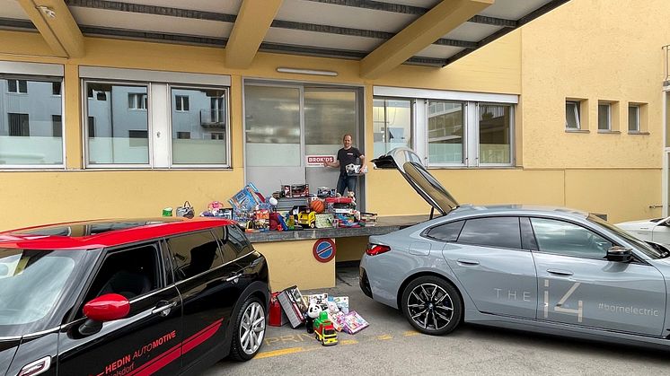 Hedin Automotive Schweiz schenkt über 100 Spielsachen ein zweites Leben