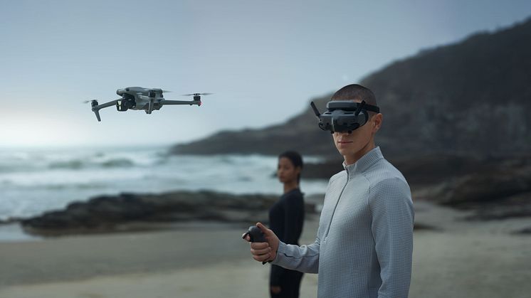 Googles 3 + RC Motion 3 + Air3.jpg