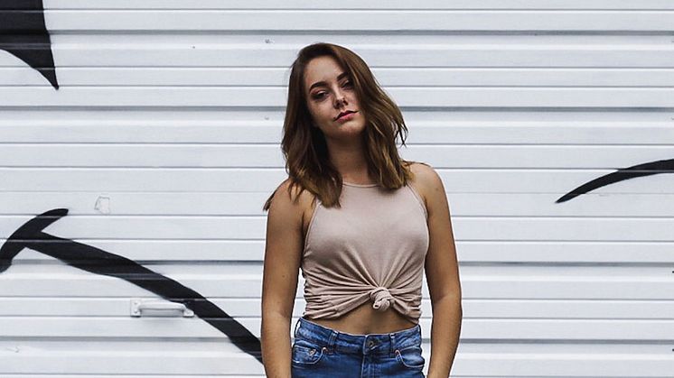 Never Shy Away from Sleeveless Tops Again with This Treatment That Gets Rid of Armpit Fat!