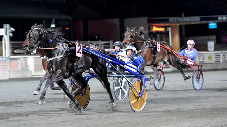 Chief Orlando vinner The Onions lopp på Solvalla 22 april