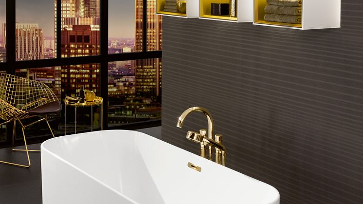 Sparkling bathroom in an elegant metallic look 