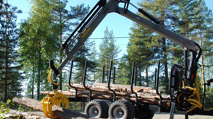 Trejon presenterar Multiforest S-line – en kranserie för den professionella användaren