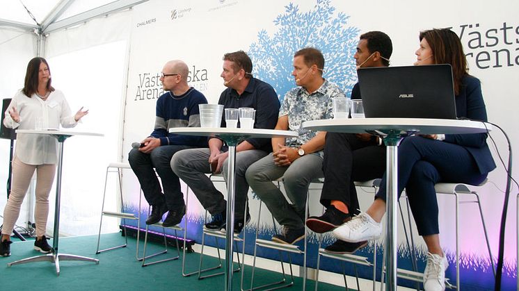 Panelen, från vänster: Carl Heath, RISE Research Institutes of Sweden, Lars Svensson, Professor i informatik, Högskolan Väst, Thomas Winman, Fil. Dr. i pedagogik, Högskolan Väst, Said Abdu, Riksdagsledamot, Liberalerna, Eva Nordmark, Ordförande, TCO