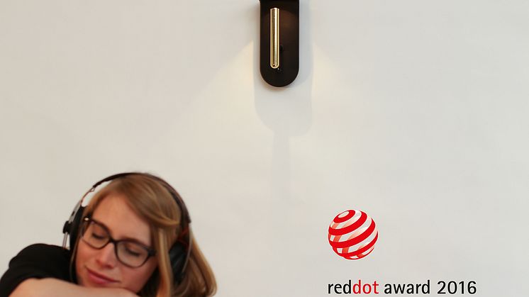 Sänglampa vinner reddot award 2016. Bild 2