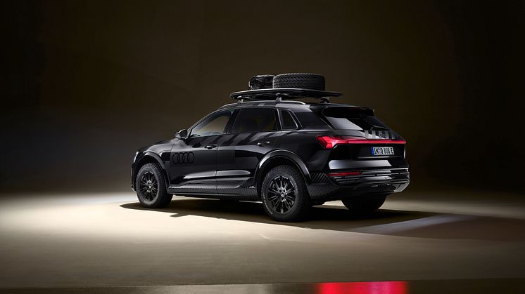 Audi Q8 e-tron edition Dakar