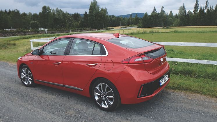 Hyundai IONIQ hybrid