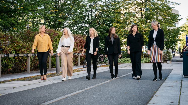 Bilde_ Marianne Harlem_Mia Landsem_Heidi Iversen_Una Prohic_Vilde Foss Arnesen_Charlotte Hovring_foto Erik Krafft.jpg