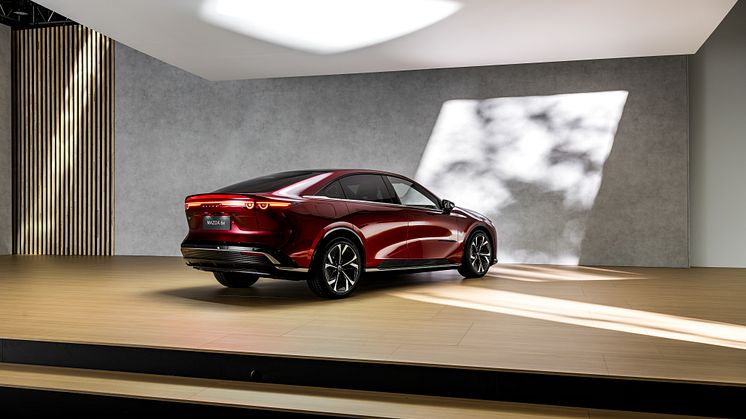 Mazda 6e