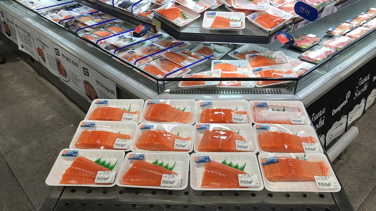 Norsk laks er et vanlig innslag i sørkoreanske fiskedisker. Foto: Norges sjømatråd