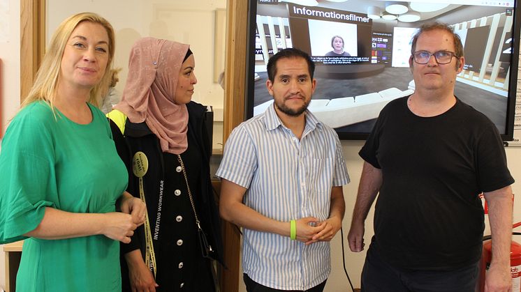 Åsa Aguayo Åkesson, planeringsledare, Jihad Taha, valambassadör, André Andersson, stödpedagog och Pelle Karlsson, teknikmentor, ska nu jobba för att öka valdeltagandet med hjälp av den virtuella vallokalen. 