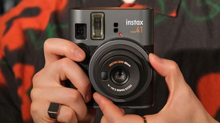 instax mini 41_stills (4).jpg