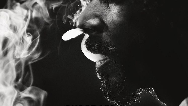 Snoop Dogg alias Snoop Lion släpper albumet ”Reincarnated”
