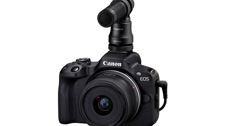Canon EOS R50_Black_FrontSlantLeft_RF-S18-45mm(BK)_DM-E100