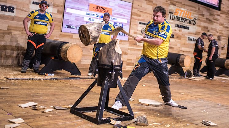 Svenska landslaget under VM i Liverpool 2018. Foto: STIHL Timbersports. 