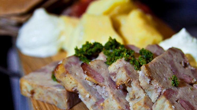 Delibricka med västsvenska delikatesser på restaurang West Coast