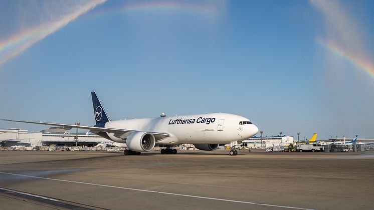 Ankunft D-ALFF "Konnichiwa Japan" am Flughafen Narita in Tokio, Japan