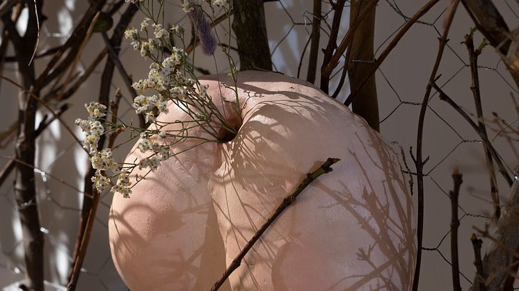 Laure Prouvost, Ring, Sing and Drink for Trespassing (Right Side), 2018 (detail)