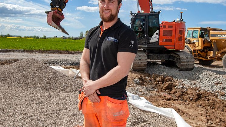 Delvator_Hitachi_Dennis_Vollenweider