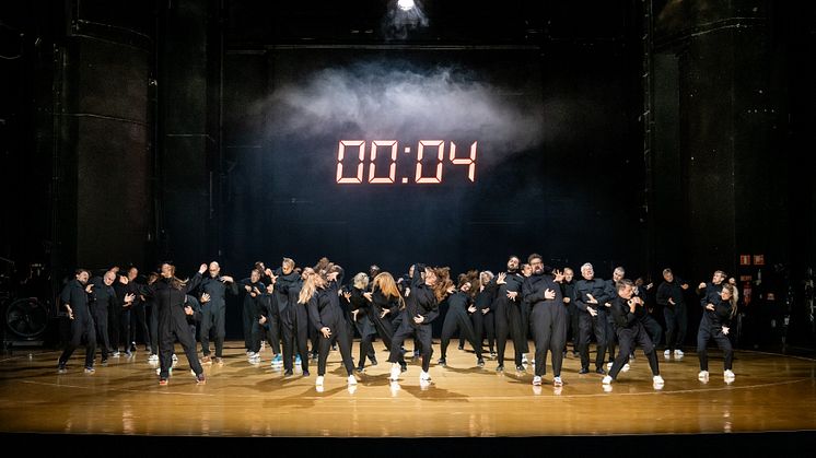 Ulla Kassius har gjort scenografi och kostym till Den yttersta minuten på Dramaten i regi av Mattias Andersson. Foto Sören Vilks, Dramaten.
