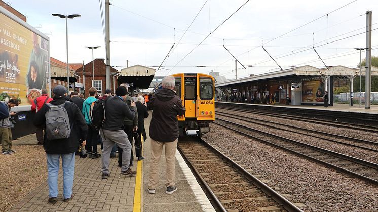 Class 313 at Welwyn Garden City
