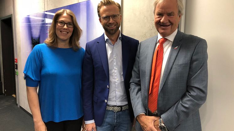 Camilla Viken, generalsekretær i UNICEF Norge, utviklingsminister Nikolai Astrup og konsernsjef i Norwegian, Bjørn Kjos
