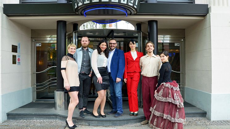 Kreative vor dem Seaside-Hotel