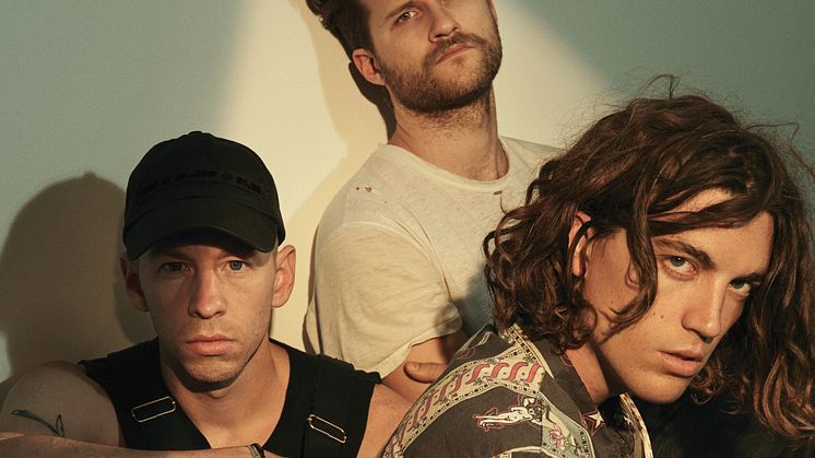 LANY smelter indiehjerter med smittende electropop i VEGA