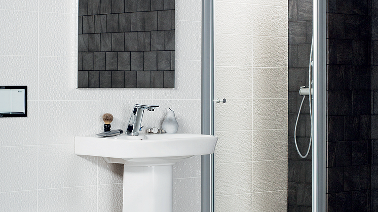 De nye dusjløsningene i Showerama 10-serien er designet i nordisk stil og kvalitet, for store og små bad.