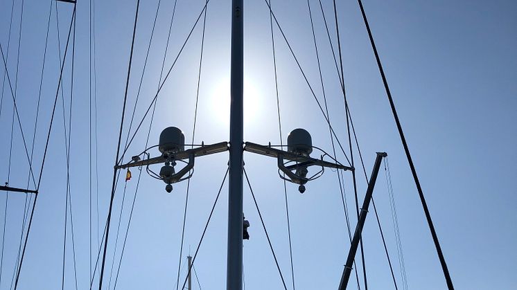 Hi-res image - Inmarsat - e3 has installed Inmarsat's dual antenna Fleet Xpress solution on performance superyacht S/Y Ganesha